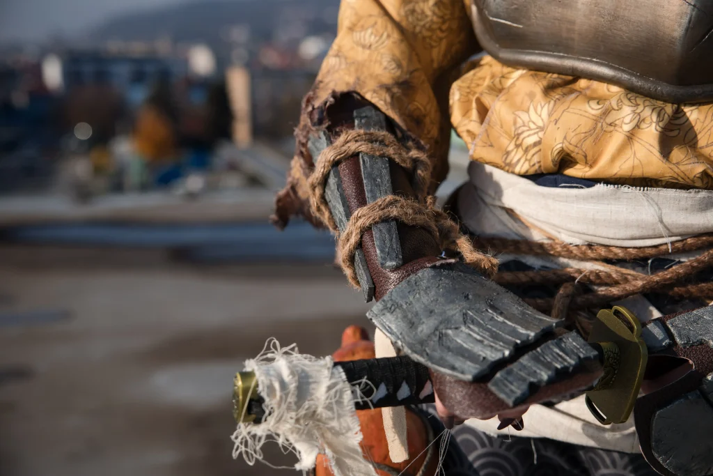 Studenti TTF-a ponosno predstavljaju repliku kostima Atsu iz Ghost of Yōtei TEHIX