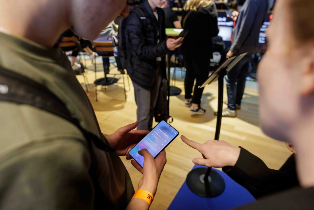 Pobjednici Samsung izazova proglašeni na Innovation Dayu mladi inovatori iz cijele Hrvatske okupili se u Zagrebu TEHIX
