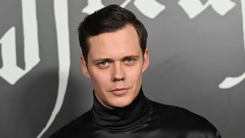 Bill Skarsgård pridružio se Hugh Jackmanu u nadolazećem The Death of Robin Hood