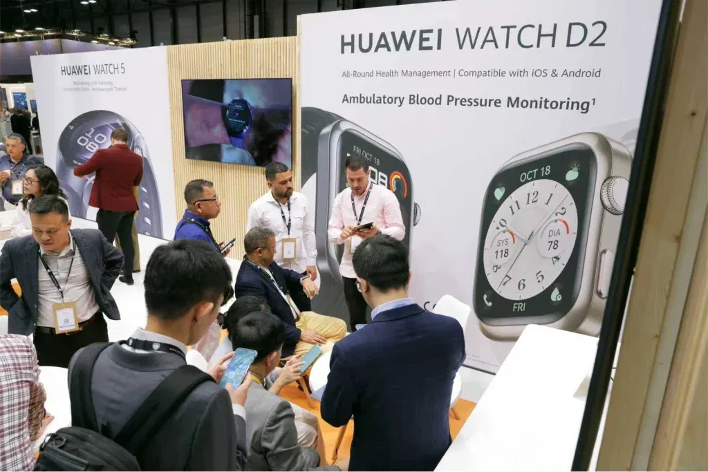 HUAWEI WATCH D2 na ESC kongresu 2025: nadogradnja značajki i novo plavo izdanje koje donosi revoluciju u praćenju krvnog tlaka i aritmije 